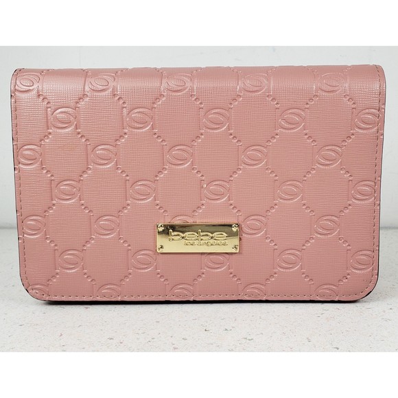 Vintage BeBe Los Angeles Aliab Fl ap Peach Crossbody Quilted Chain Stud Strap - Picture 1 of 10